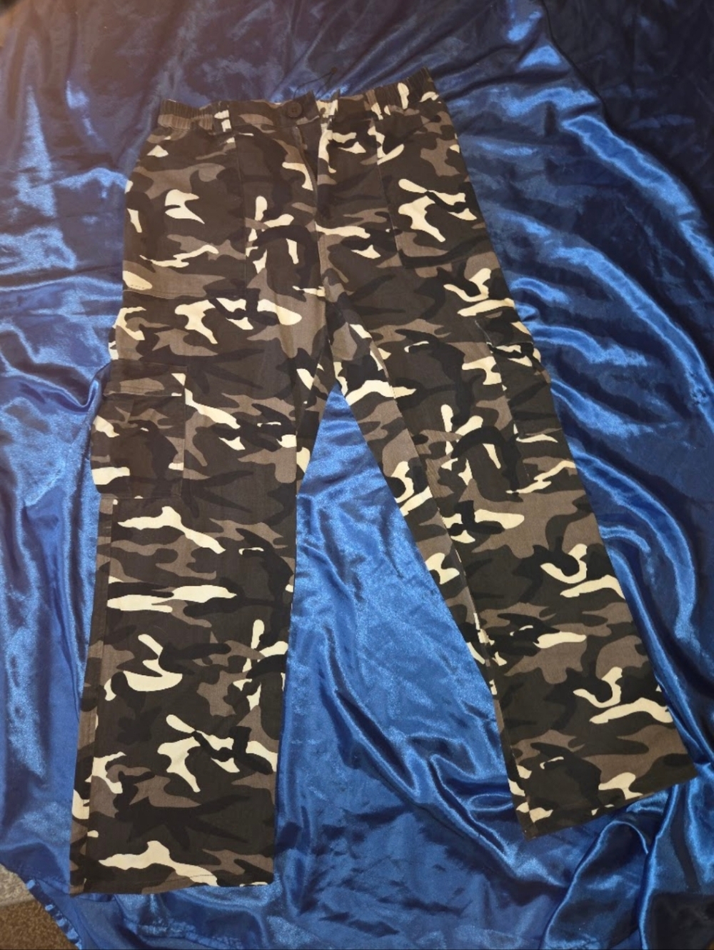 Camouflage Cargo Pants - Black/Grey Camo